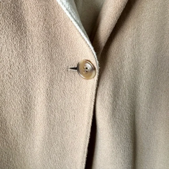 Uniqlo Light Camel Coat with Cream Interior Petite Fit with Hood and pockets - Picture 5 of 16